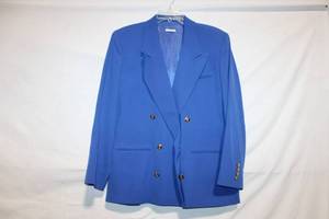 lot 375 image: Vintage Blue Double-Breasted Worsted Wool Blazer