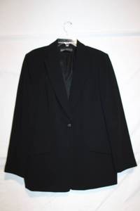 lot 377 image: Dana Buchman Womens Blazer Size 16 with Button Cuffs