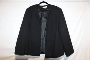 lot 392 image: Womens Kasper Black Blazer - Size 22W