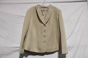 lot 419 image: Womens Tahari Arthur S. Levine Blazer 22W with Embellished Collar