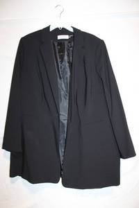 lot 424 image: Calvin Klein Womens Plus Size Blazer Black 22W