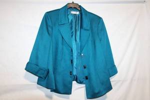 lot 453 image: Tahari Arthur S. Levine Womens Blazer - Size 20W