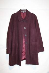 lot 468 image: Womens Burgundy Wool Coat, Size 24W