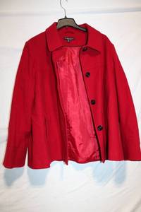 lot 473 image: Preston & York Womens Red 3XL Jacket
