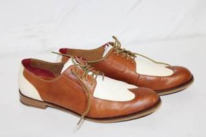 lot 484 image: Womens Two-Tone Leather Oxford Shoes, Size 8.5B