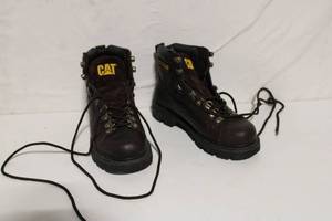 lot 101 image: Caterpillar Mens Steel Toe Work Boots - Size 8 Medium
