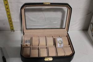 lot 126 image: Genuine Leather Watch Storage Case with Key