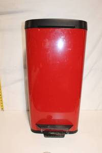 lot 162 image: Red Metal Kitchen Trash Can with Pedal Mechanism