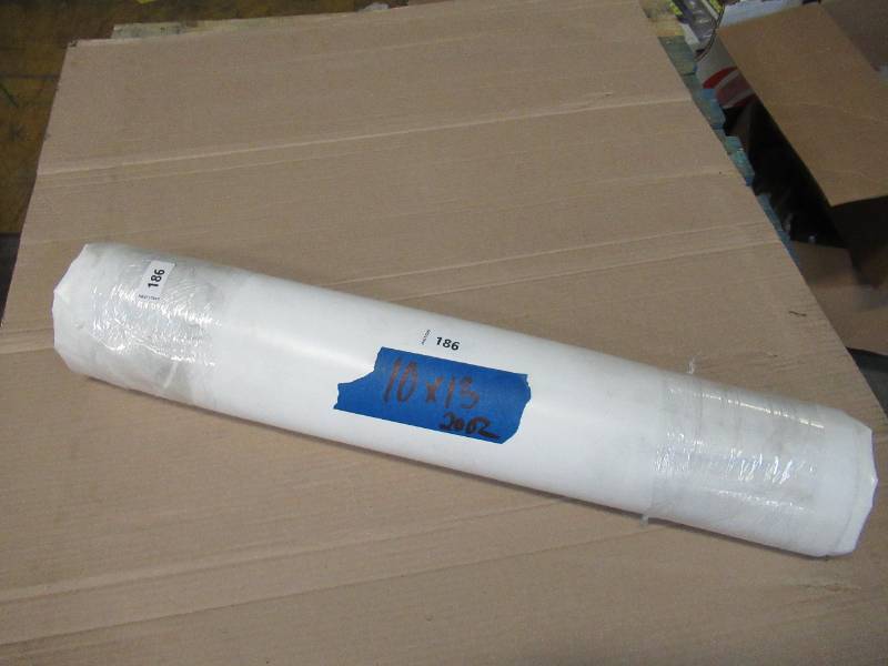 lot 186 image: NEW Vinyl Tarp - 10 x 13 White  White Vinyl tarp - 20 oz. Heavy-Weight Duty