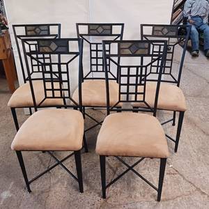 lot 70 image: 5 Piece Chair Set