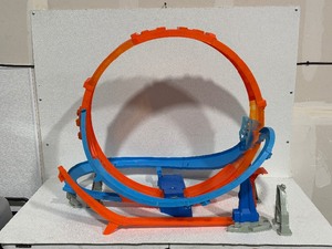 Hot Wheels Racing Track