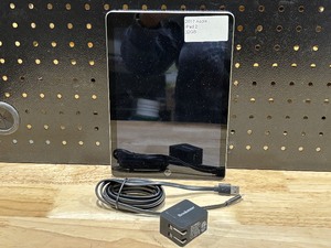 lot 16 image: 2017 Apple iPad 2 32GB