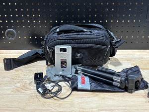 lot 18 image: Kodak Playtouch Video Camera model Zi10 with Accessories