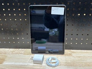 lot 24 image: 2017 Apple iPad 5th Generation 32GB
