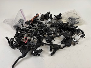 lot 140 image: Bicycle Shift Brake Combo Levers