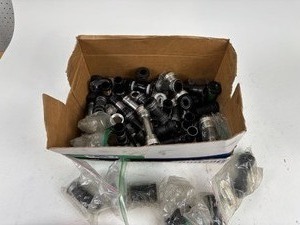 lot 195 image: Bicycle Bottom Brackets