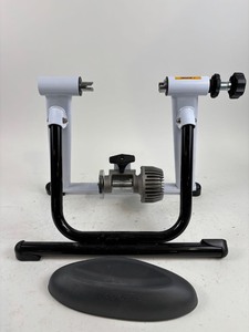 lot 207 image: Bicycle Trainer - Rear Wheel Mount