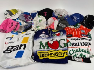 lot 222 image: Cycling Clothing