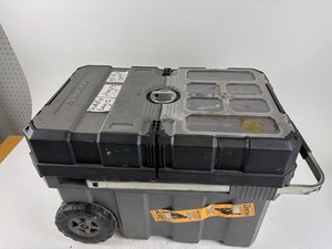 lot 256 image: Rolling Tool Chest