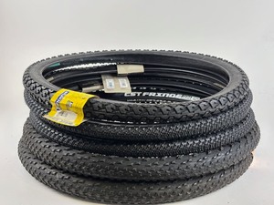 lot 289 image: Bicycle Tires 24