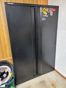 lot 314 image: Performax Storage Cabinet