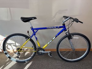 lot 17 image: GT Timberline FS Team Scream Mountain Bike 18