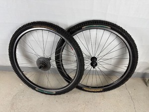 lot 51 image: 26 Mountain Bike Wheelset Shimano