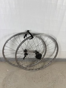 lot 56 image: 26 Mountain Bike Wheelset
