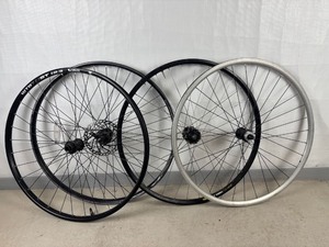 lot 63 image: 700c  29 Front Disc Brake Wheels