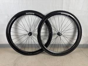 lot 69 image: 700c Carbon Tubular Quick Release Disc Brake Wheelset
