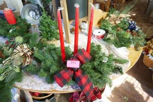 2 table centerpieces with candles, 2 wall hanging greenery