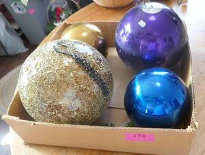 4 hanging gazing balls