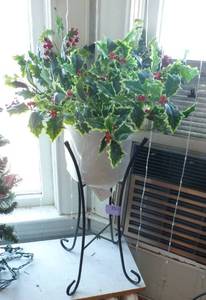 Beautiful arrangement with planter, stand and ivy