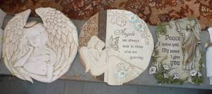 3 Memorial plaques