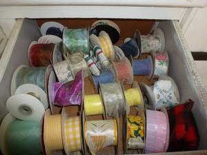 Drawer of ribbon - approx 27 partial rolls