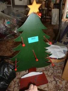 ribbon and xmas tree display