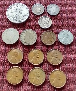 lot 86 image: Nice Vintage US (14) Coin Lot - Multiple Silver, Wheats, Indian, Etc