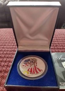 lot 90 image: 1999 Colorized 1oz American Silver Eagle