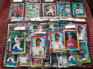 lot 97 image: Stack of 1990 Topps Baseball Cards - Several Rookies, Etc.