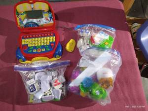lot 157 image: Educational Toy Lot