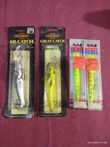 lot 175 image: (4) New Fishing Lures