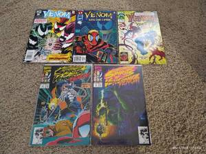 lot 232 image: (5) Venom Comics