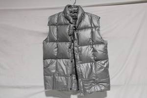 lot 1 image: Puffy Silver Vest with Snap Buttons and Front Pockets