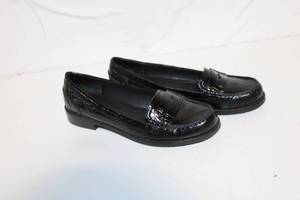 lot 46 image: Franco Sarto Womens Faux Croc Loafers Size 8.5M