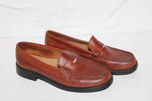 lot 54 image: Womens Brown Loafers Size 8 M