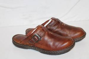 lot 56 image: Born Brown Leather Slip-On Shoes Size 9