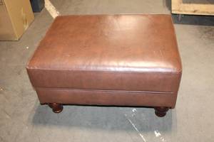 lot 103 image: Large Brown Leather Ottoman