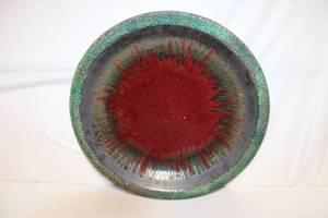 lot 143 image: Bombay Decorative Ceramic Plate with Red and Green Glaze