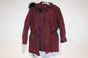 lot 209 image: Forecaster of Boston XS Burgundy Parka with Black Fur Trim