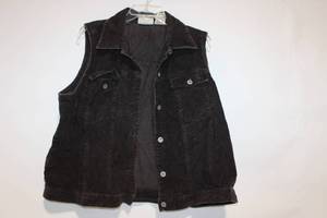 lot 246 image: Faded Glory Womens Corduroy Vest Size 1820